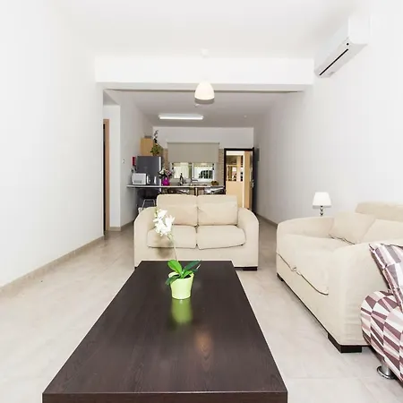 Great Kings B19 Apartman *